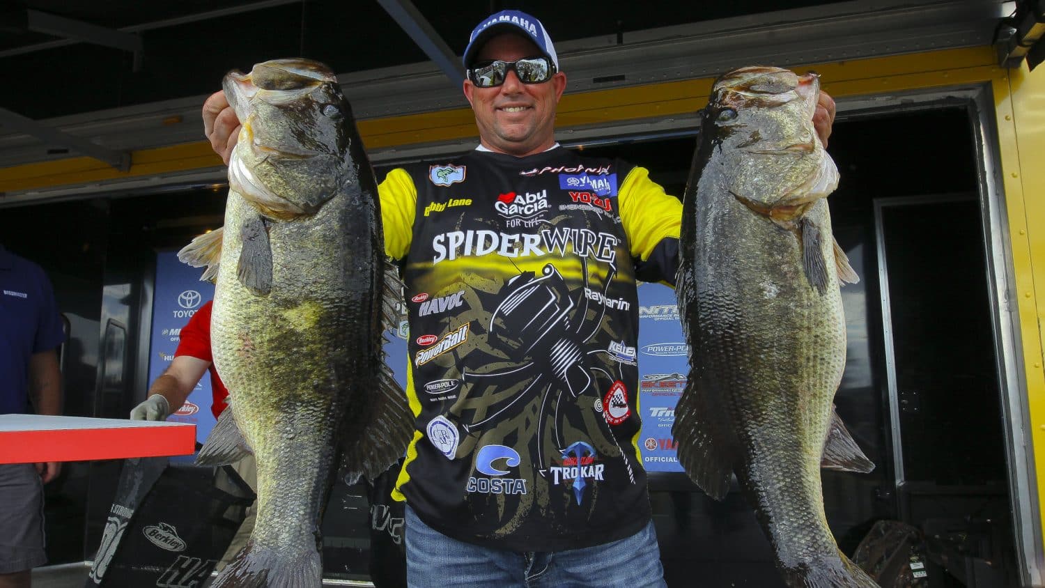Lane Grabs First-Day Lead With Huge 31-pound Limit In Bassmaster