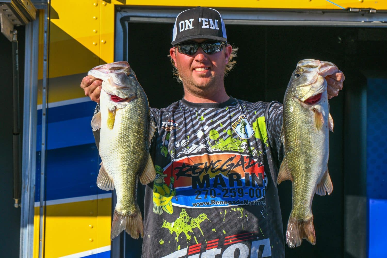 Robertson Takes Lead For Bassmaster Classic Spot With Huge Limit From