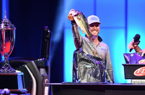 Bryan Thrift Wins the FLW Cup Lake Hamilton - Tackle Warehouse