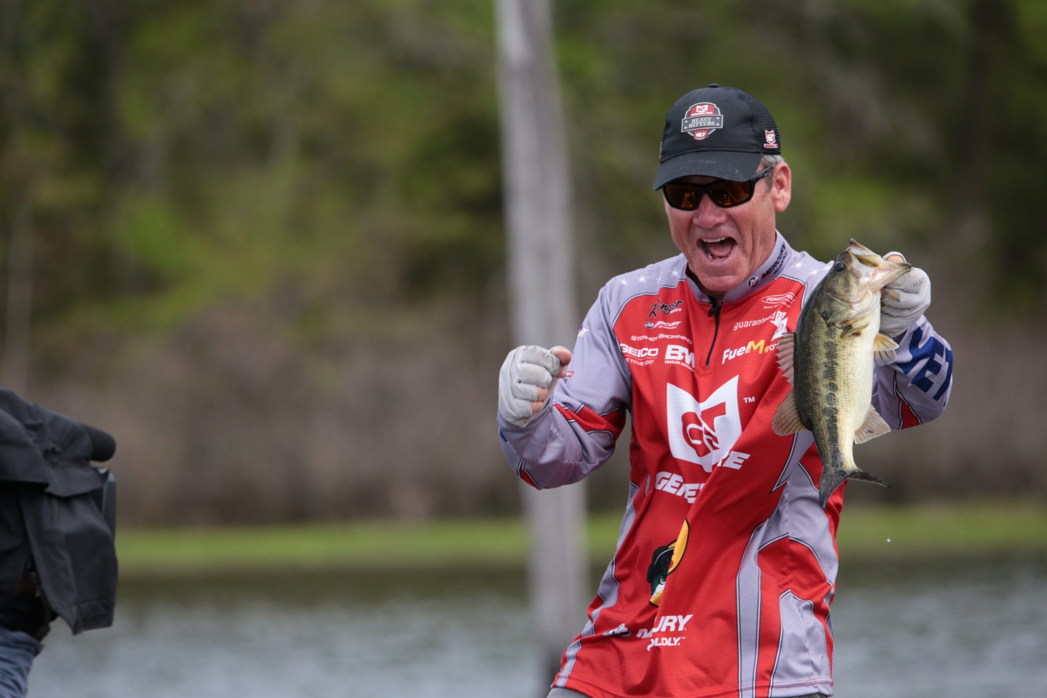 Major League Fishing - Don't forget to send us your questions! The MLF NOW!  broadcast team will be answering them during the live coverage, which  starts at 10 a.m. CT. Just use #