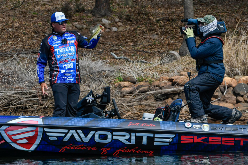Catch live coverage of the Bassmaster Elite at Okeechobee Anglers Channel