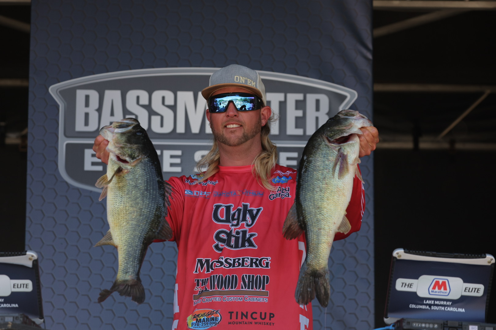 Afternoon rally lifts Robertson to Day 1 lead at Bassmaster Elite on Lake  Murray – Anglers Channel