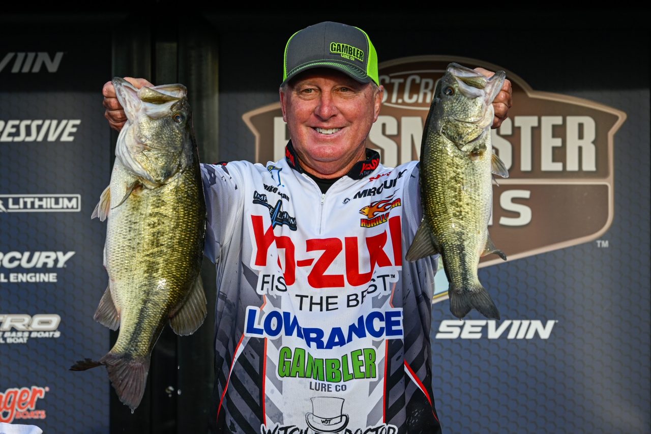 Midmorning flurry vaults Surman into lead at Bassmaster Open on Lake  Ouachita – Anglers Channel